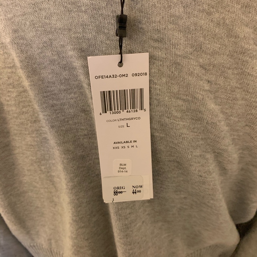 BCBGeneration Ruffle Sleeve Crop Sweater - Picture 6 of 8